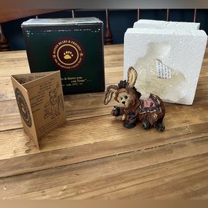 Boyds Bears & Friends Nativity #3 Essex as the Donkey Resin Figurine Christmas
